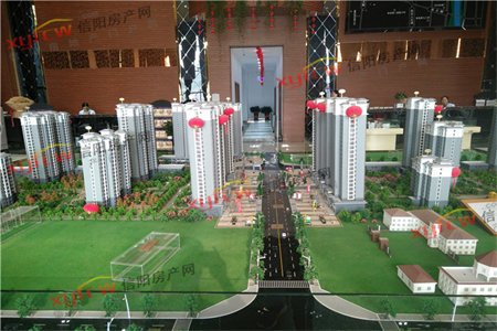 九龙居四楼出售3室2厅2卫149㎡